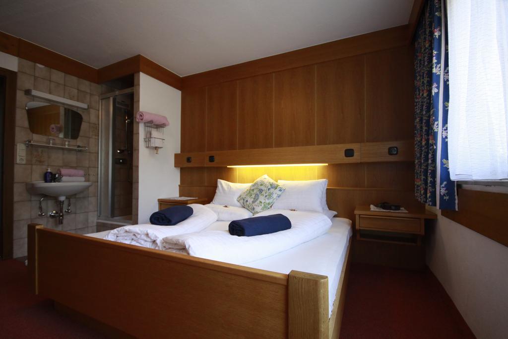 Privatzimmer Kammerlander Neukirchen am Großvenediger Pokój zdjęcie